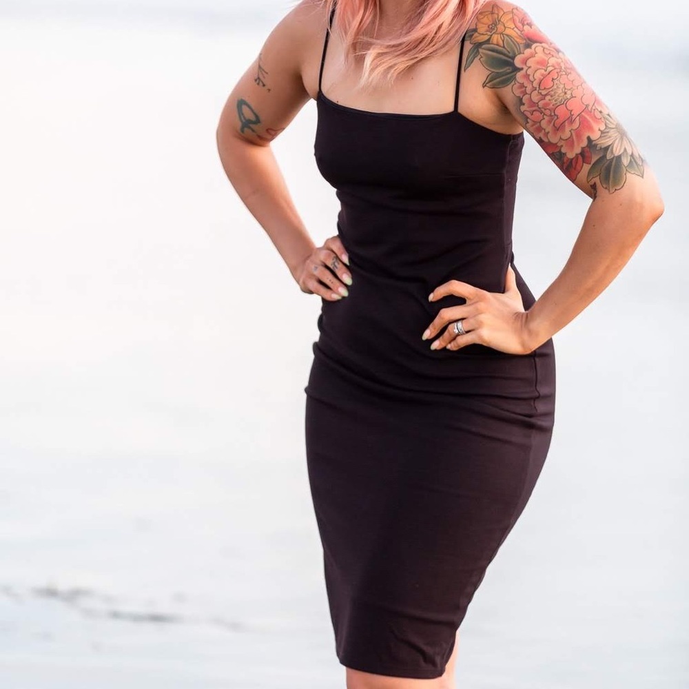 Black knit bodycon dress
